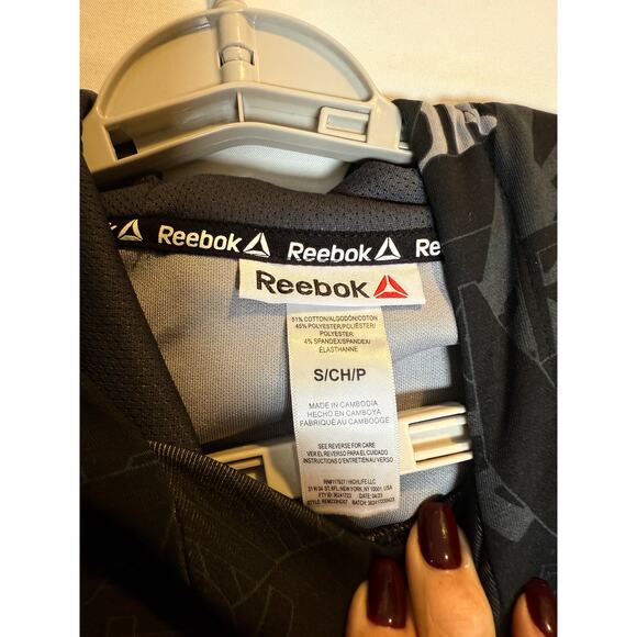 Reebok Men’s Black All Over Logo Hoodie Sweatshirt Pullover Size S Athletic - Picture 4 of 5